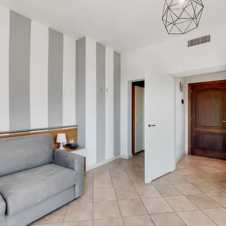 Belvilla By Oyo Bilo Garden Due Apartment *